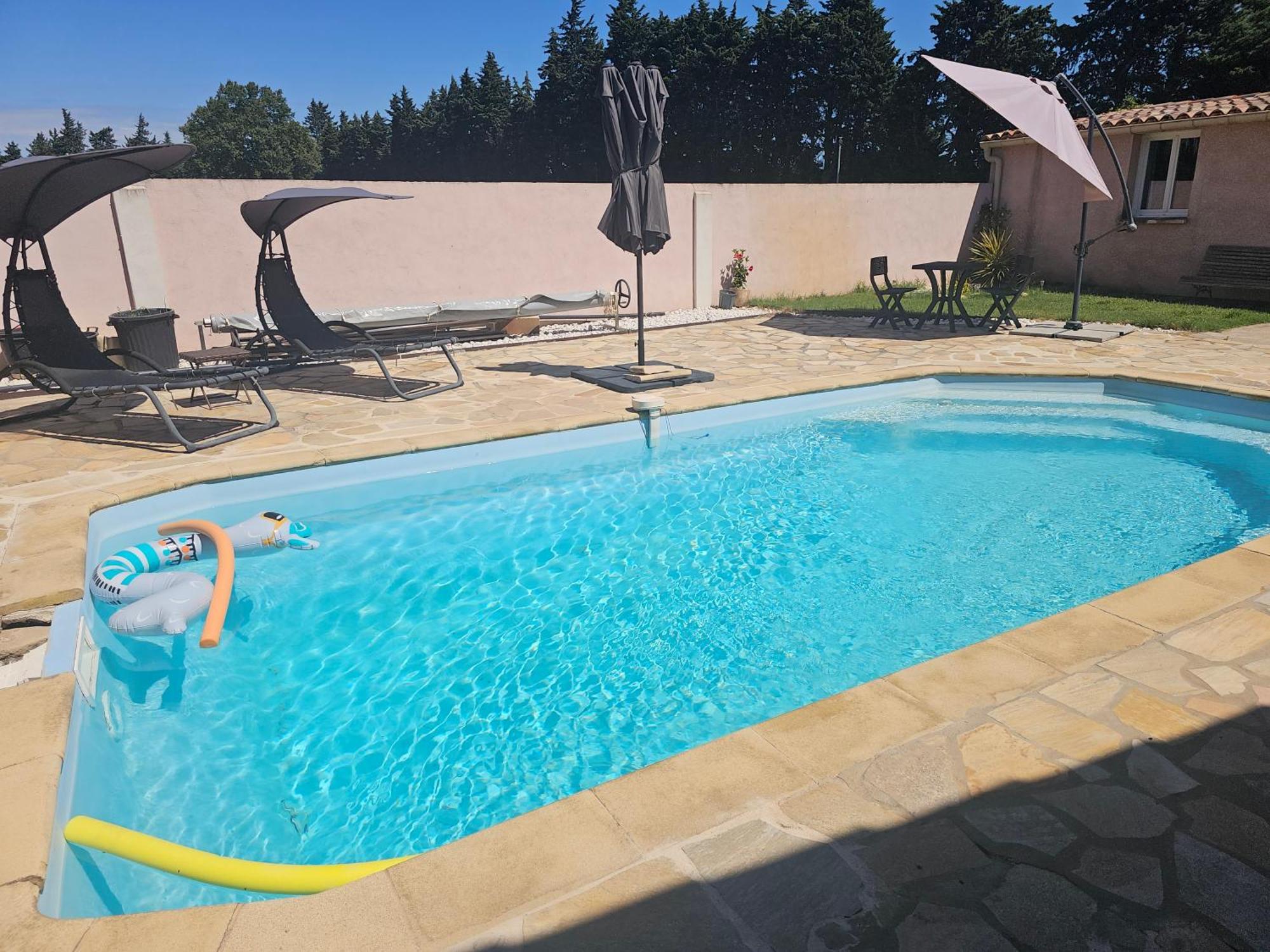 Tylyan Villa Le Thor Exterior photo